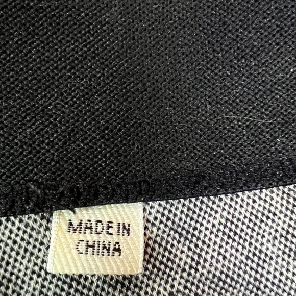 Max Studio London black and white pull-on pants. Size 2X - Picture 6 of 6